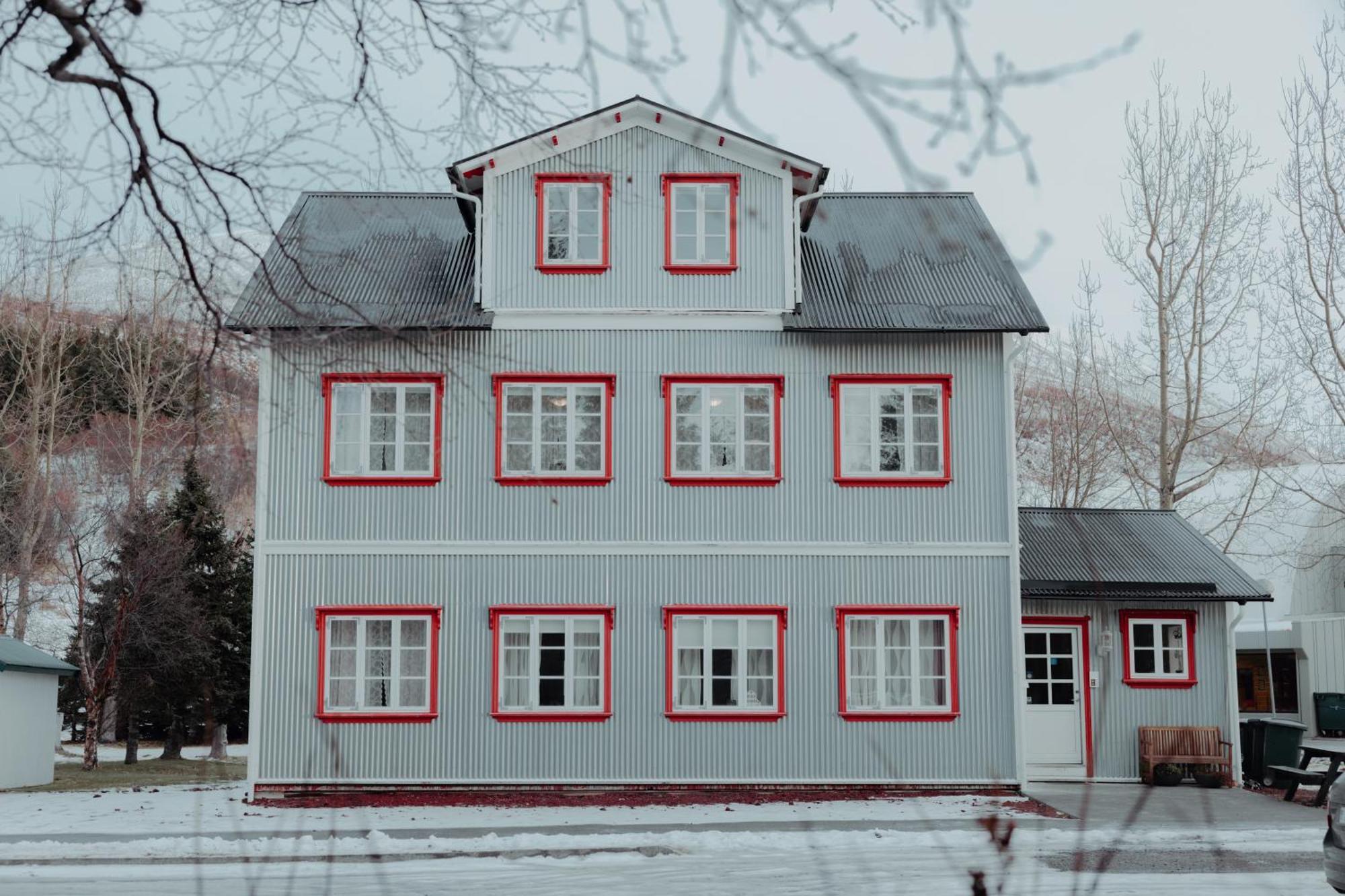 Gamli Skolinn Husavik Ngoại thất bức ảnh