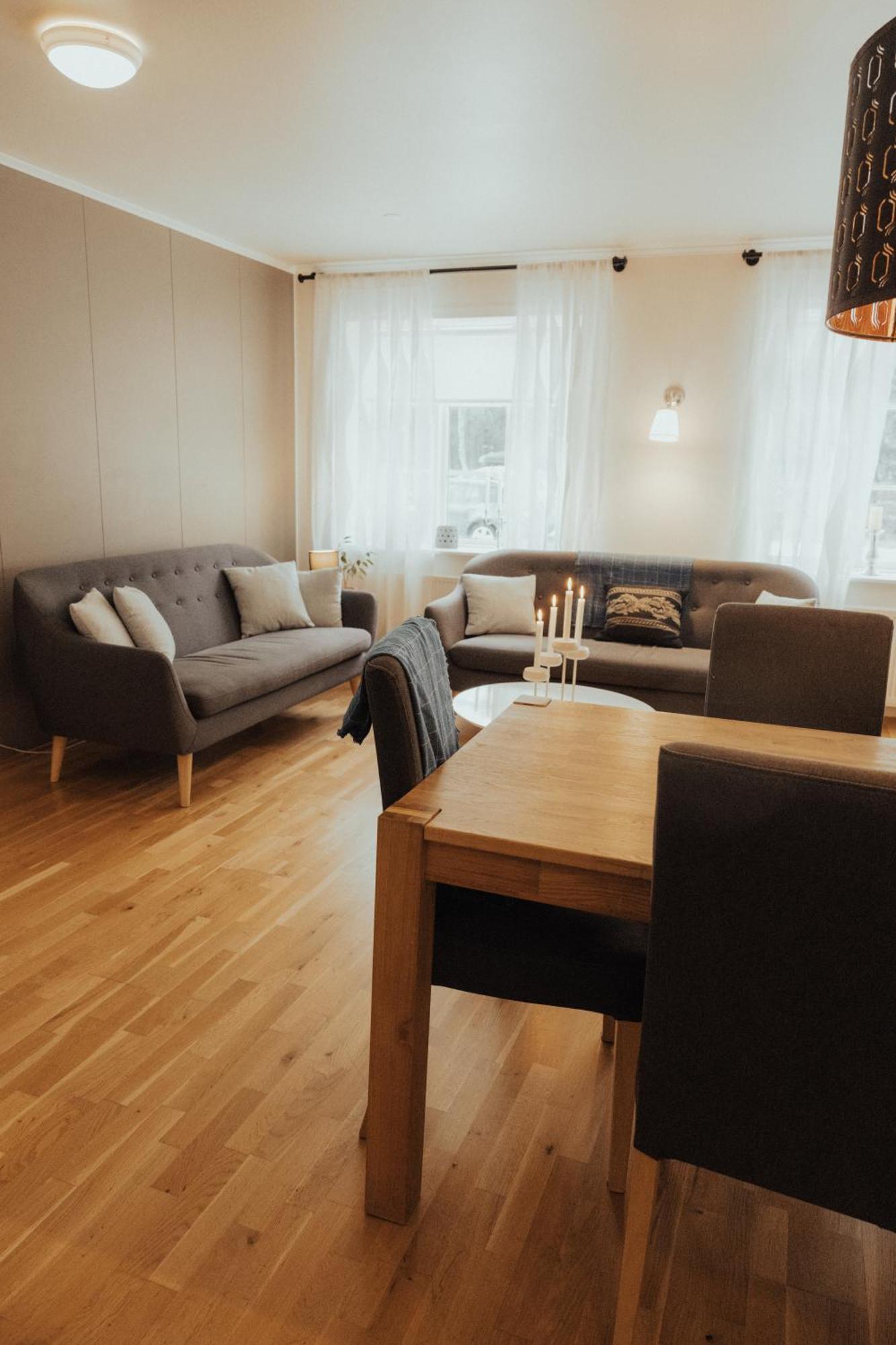 Gamli Skolinn Husavik Ngoại thất bức ảnh