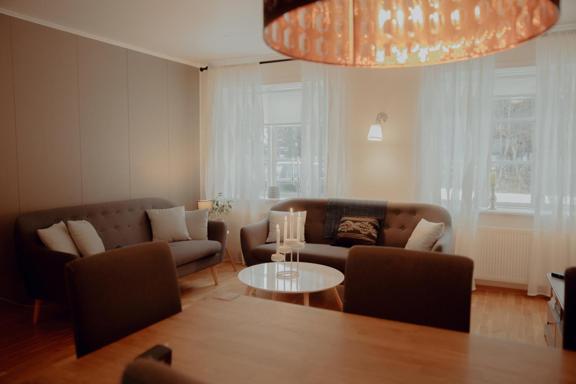 Gamli Skolinn Husavik Ngoại thất bức ảnh