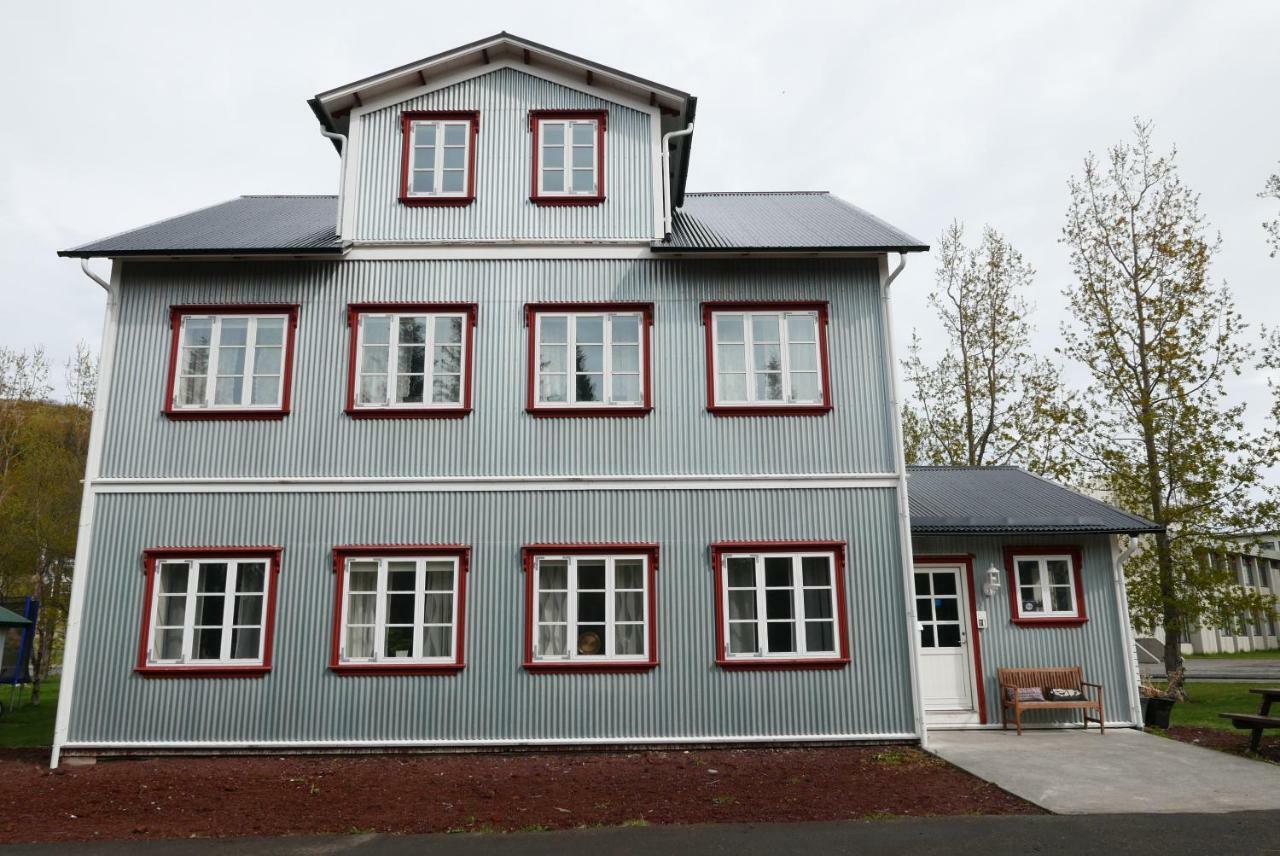 Gamli Skolinn Husavik Ngoại thất bức ảnh